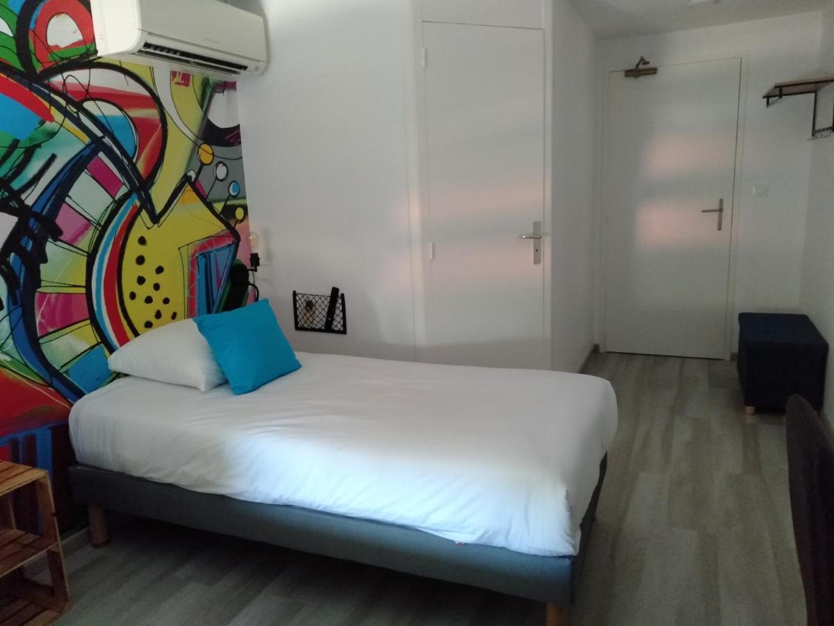 Urban Style Arl Hotel อาร์ลส์ ภายนอก รูปภาพ